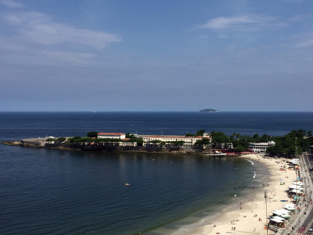 O Forte de Copacabana visto do alto do Miramar / Foto de Carla Lencastre